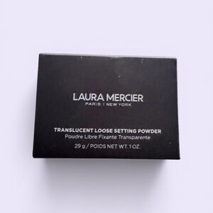 laura mercier Translucent Loose Setting Powder — Black Packaging